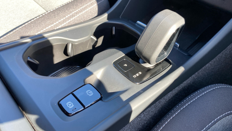 Volvo XC40 2.0 B3P Core 5dr Auto Petrol Estate